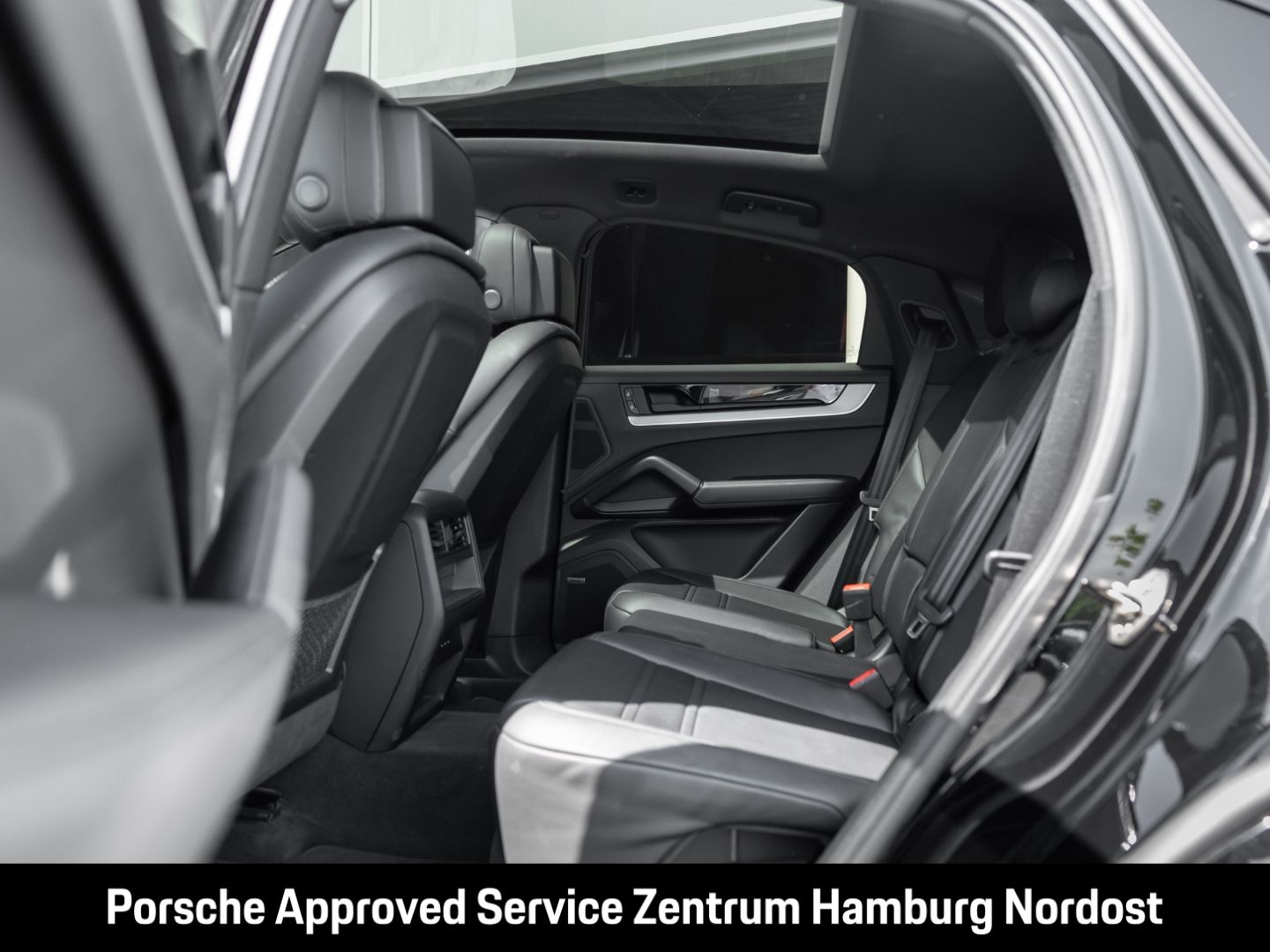 Porsche Cayenne E-Hybrid Coupe Sportabgas Sport Chrono