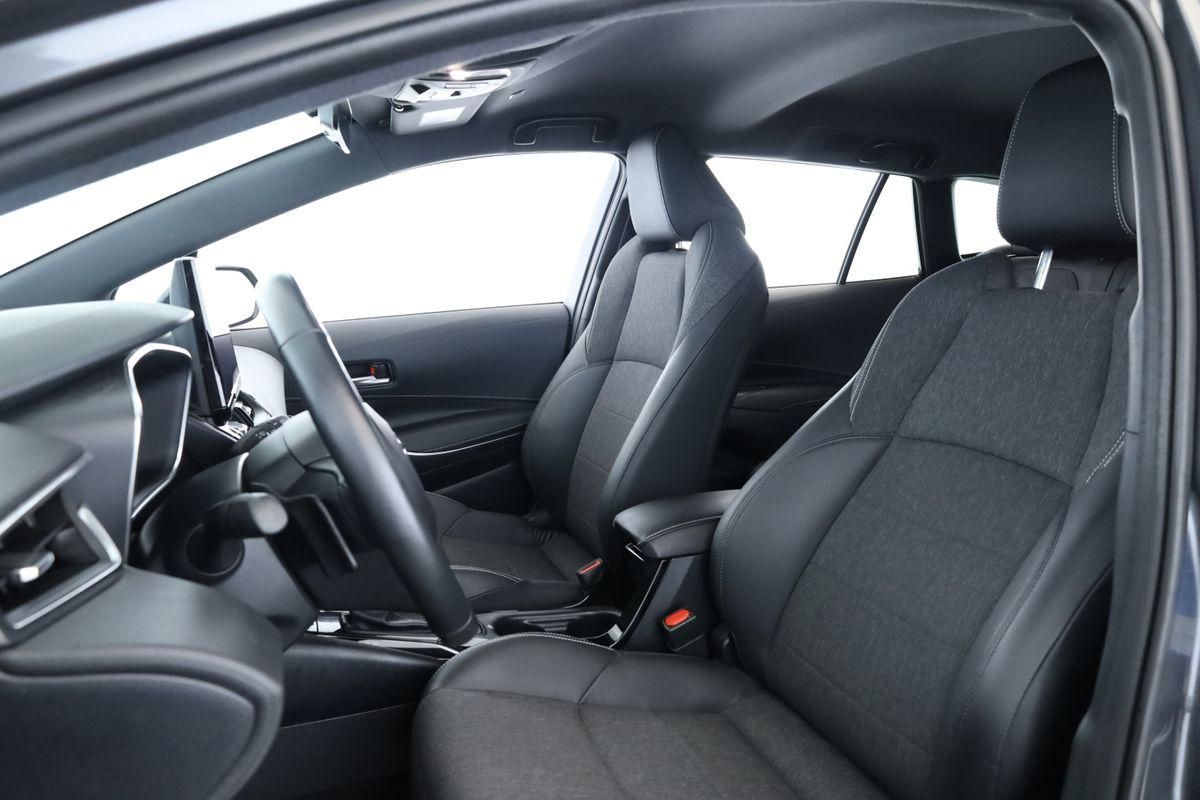 Toyota Corolla Touring Sports 2.0 CVT Team D Navi Kam