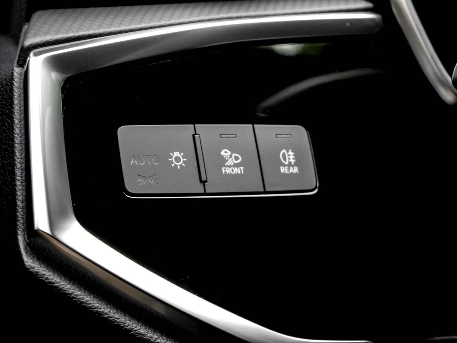 Audi Q3 Sportback 40 quattro S LINE Blackpak - Samsaru's Car Outlet