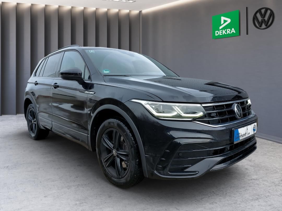 Volkswagen Tiguan R-Line 4x4,DSG,Matrix,AHK,Standh,Navi,R-L