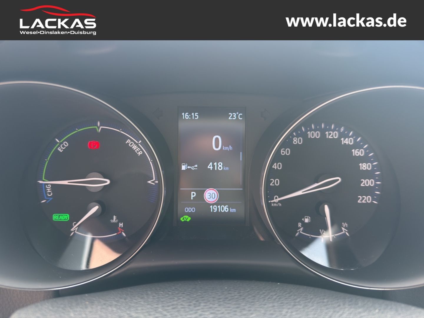 Toyota C-HR Hybrid Style Selection - Samsaru's Car Outlet