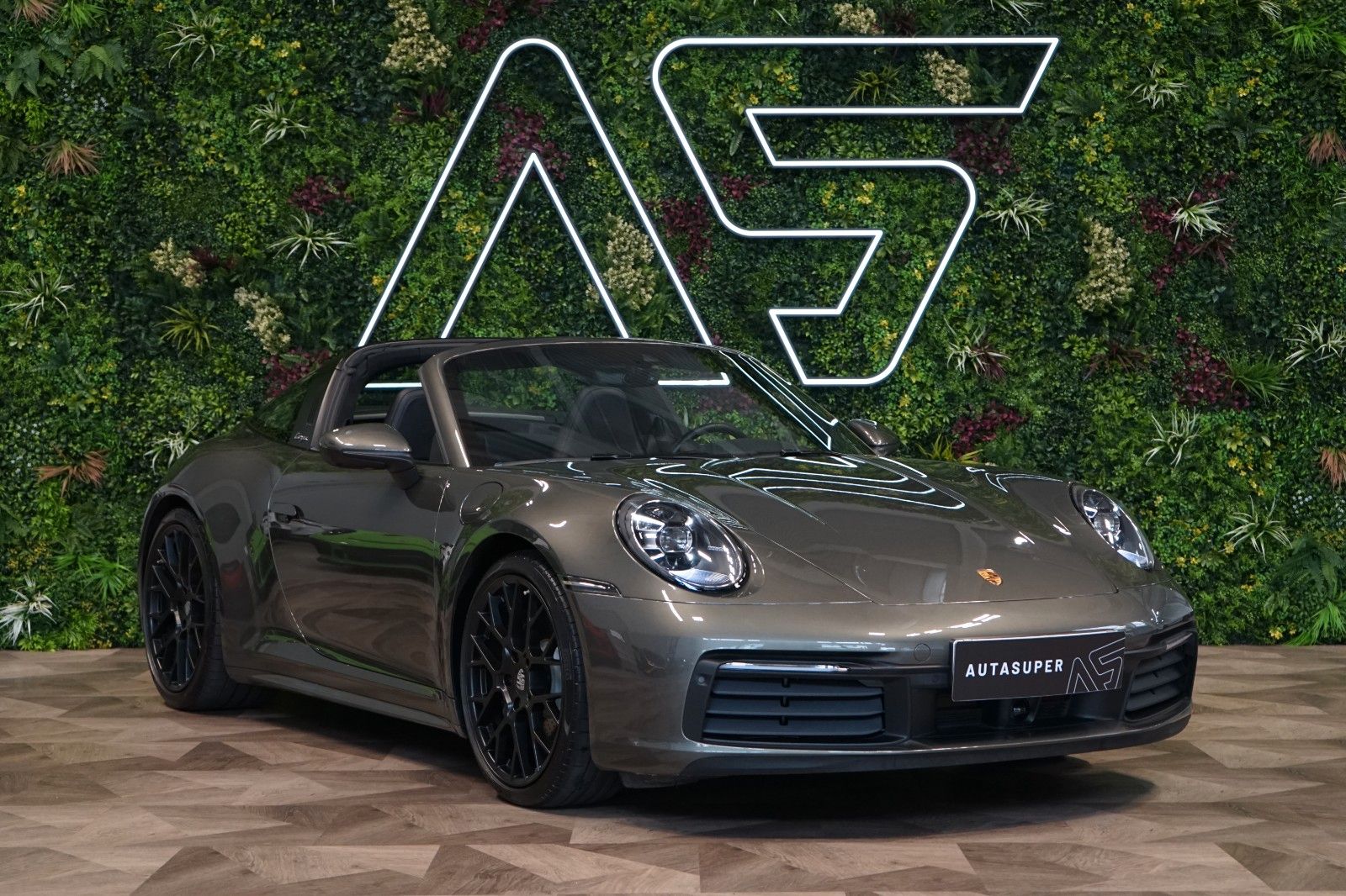 Porsche 992*TARGA 4*PDK*PDLS+*LIFT*360*136.281€ NETTO