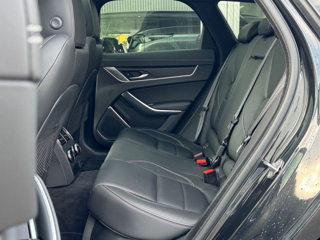 Jaguar XF Sportbrake R-Dynamic Black AWD Pano/Meridian