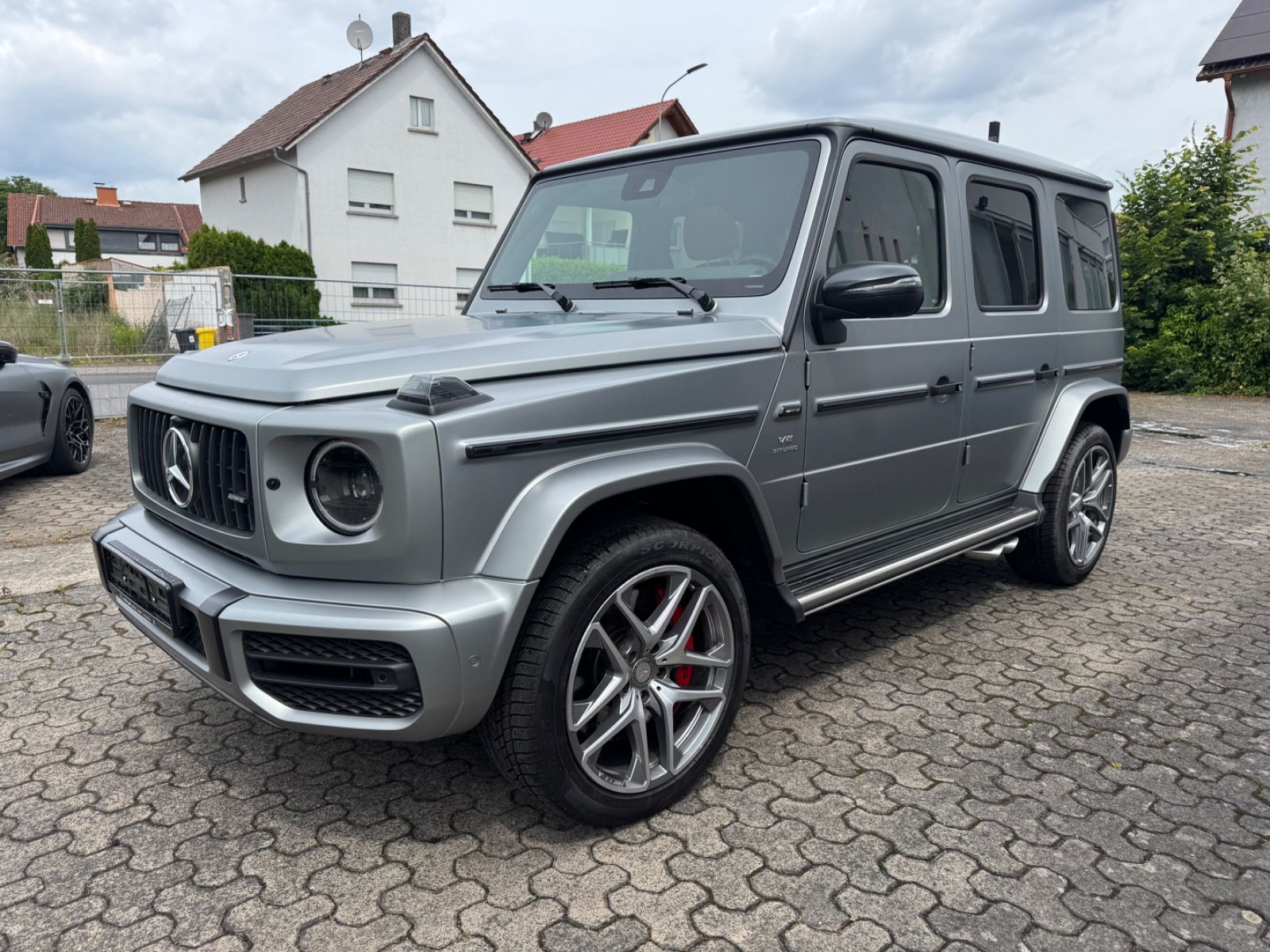 Mercedes-Benz G 63 AMG - Samsaru's Car Outlet