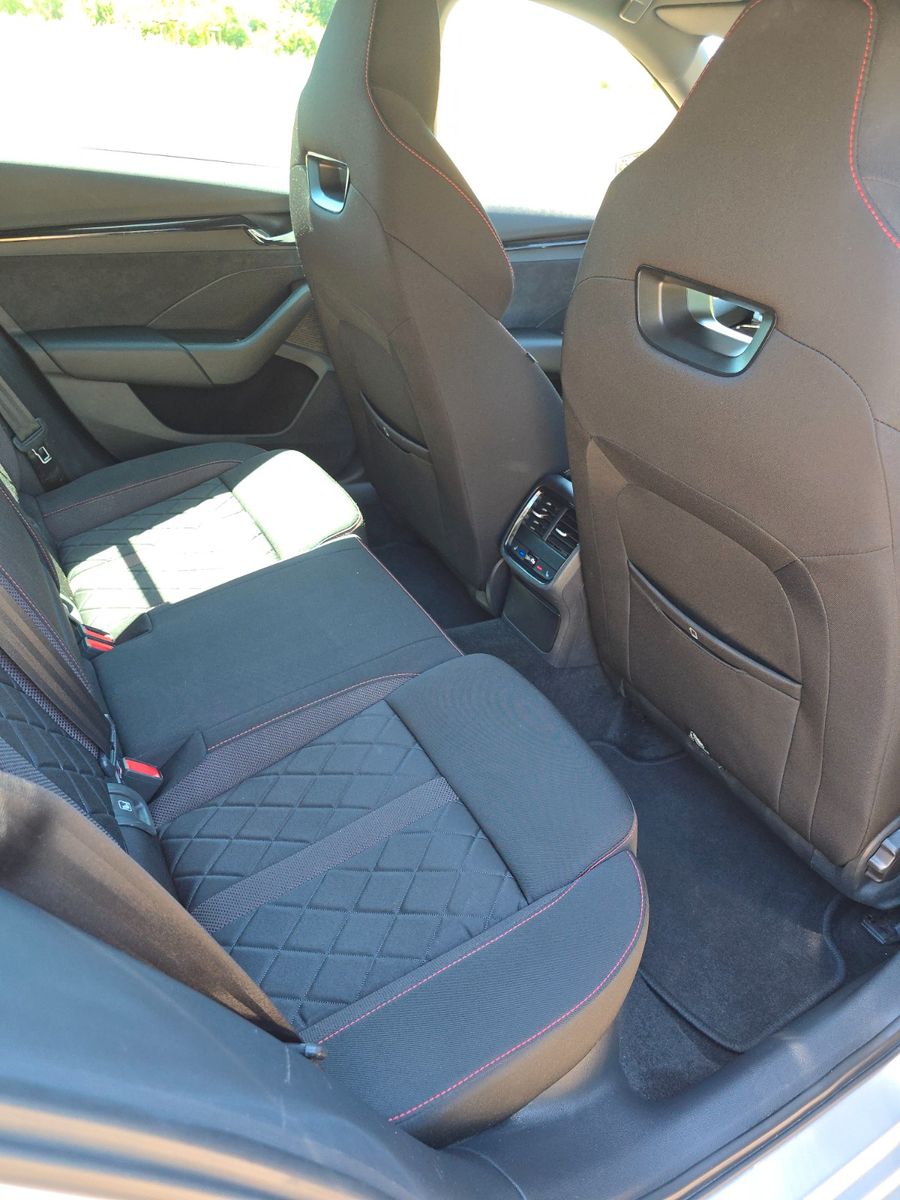 Skoda Octavia Combi RS First Edition - Samsaru's Car Outlet