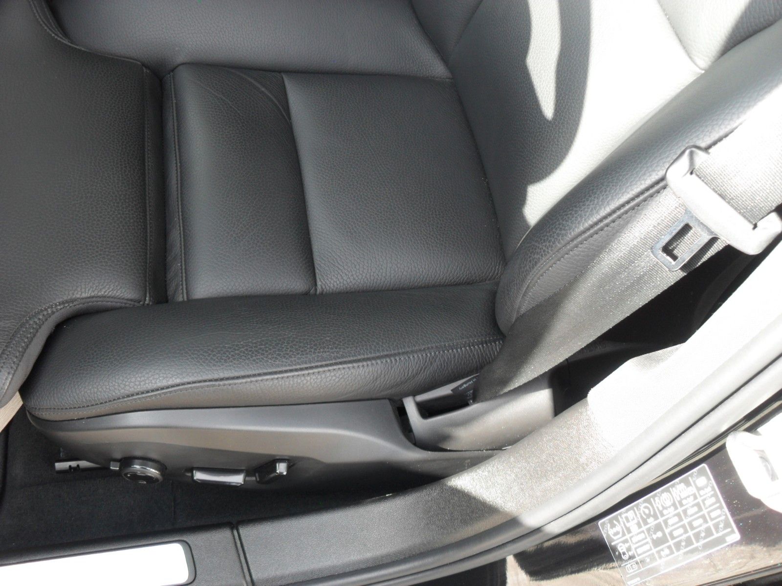 Volvo S60T8 Lim. Ultimate Dark | 360° | HeadUp | Pano.
