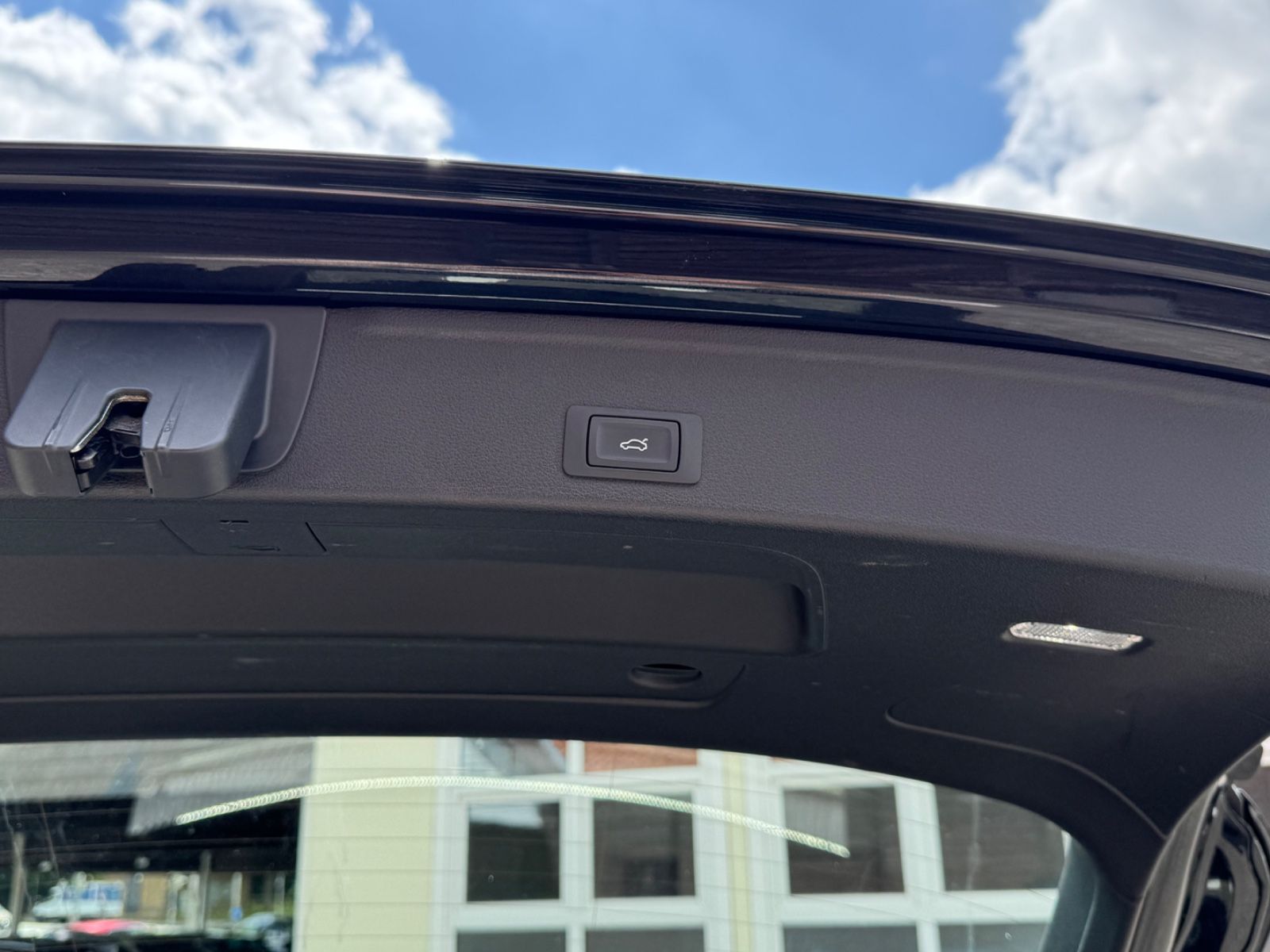 Audi A4 Avant 35 TDI S-Tronic - Samsaru's Car Outlet