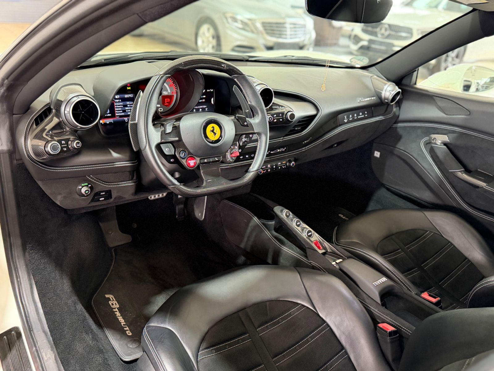 Ferrari F8 Carbon Paket/JBL/Lift