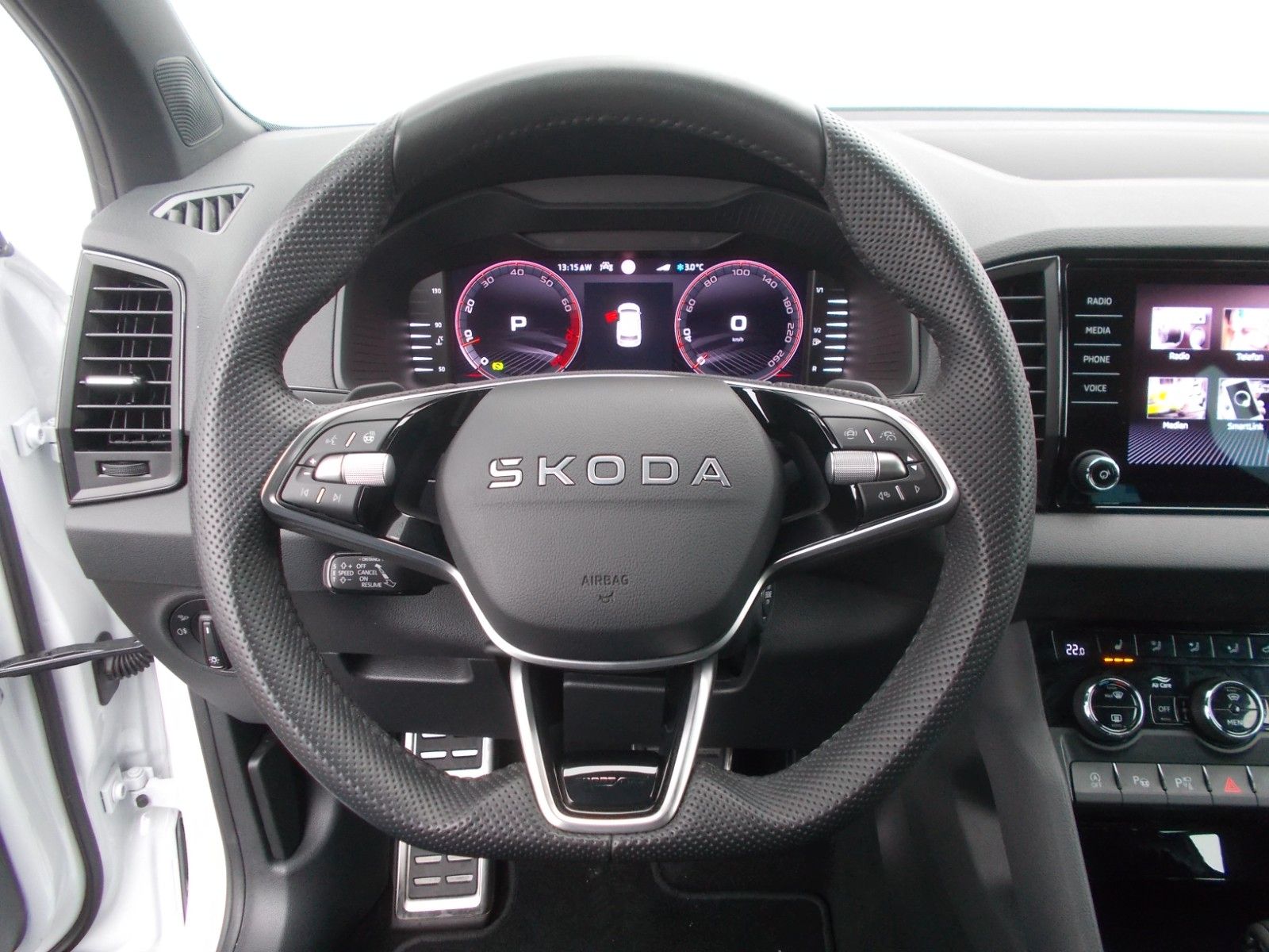 Skoda Karoq  1.5 TSI Sportline*DSG*Navi*LED *360° *AHK