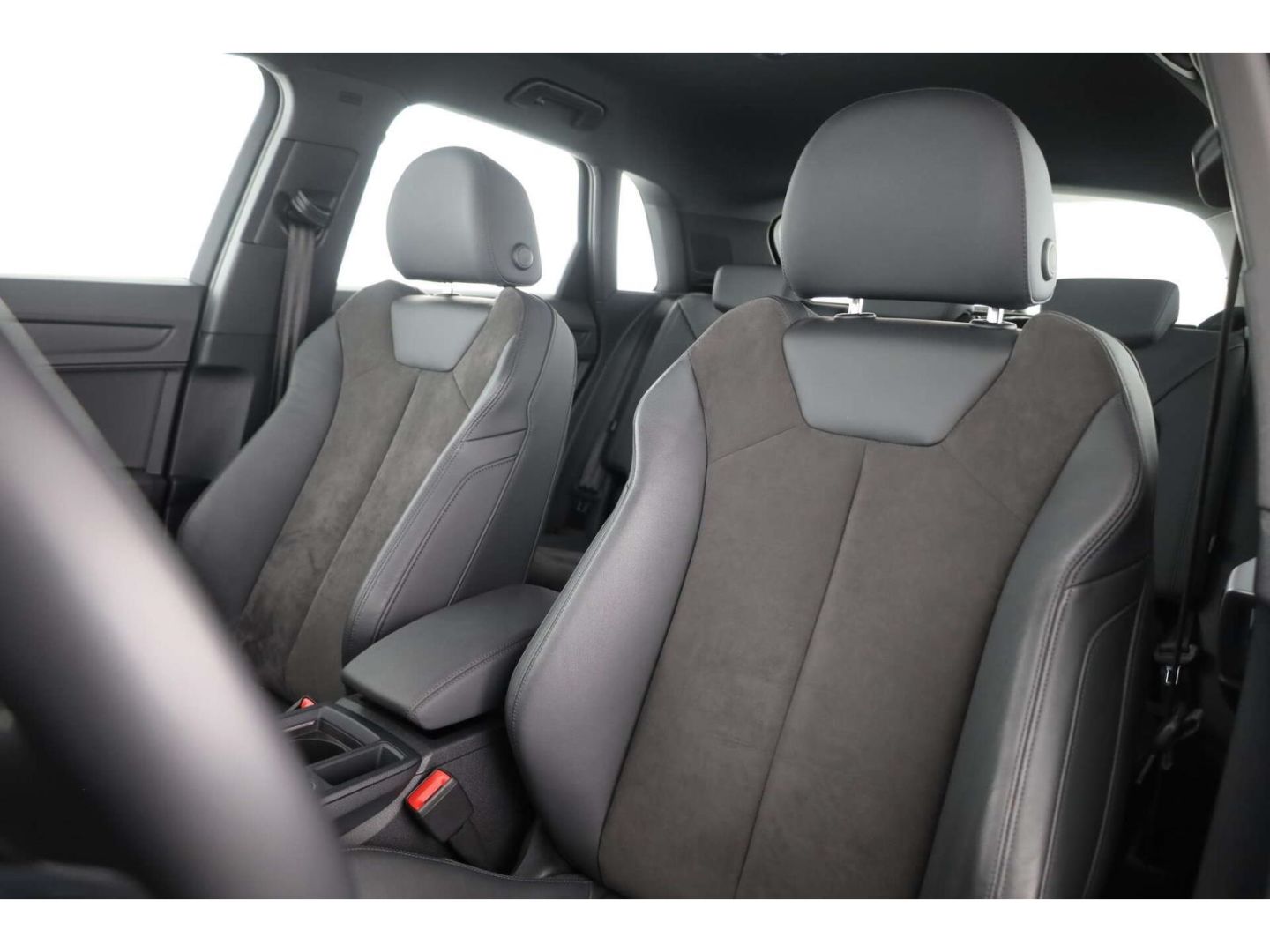 Audi Q3 35 TDI quattro advanced - Samsaru's Car Outlet