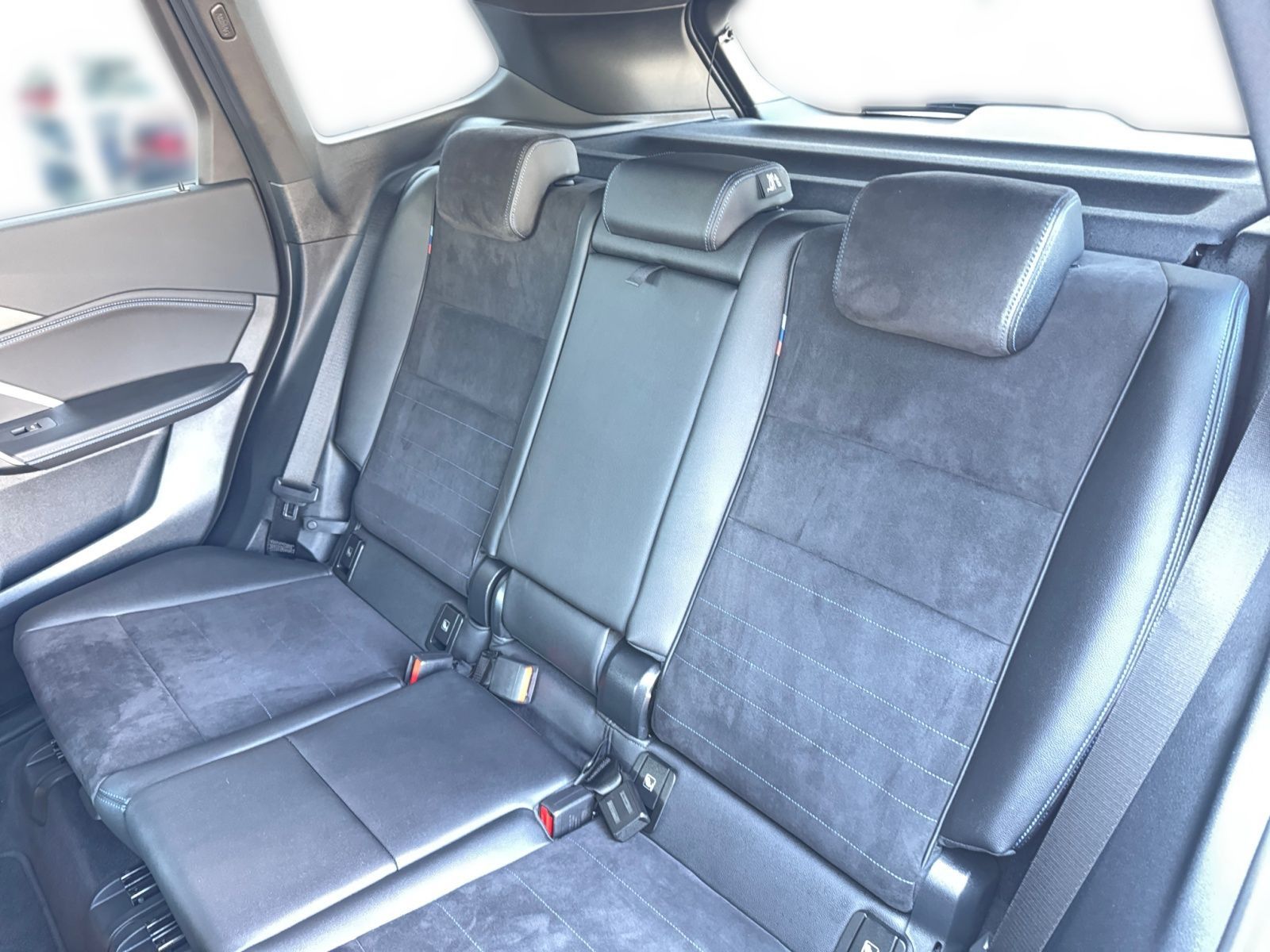 BMW X1 xDrive 23i M Sport - Samsaru's Car Outlet