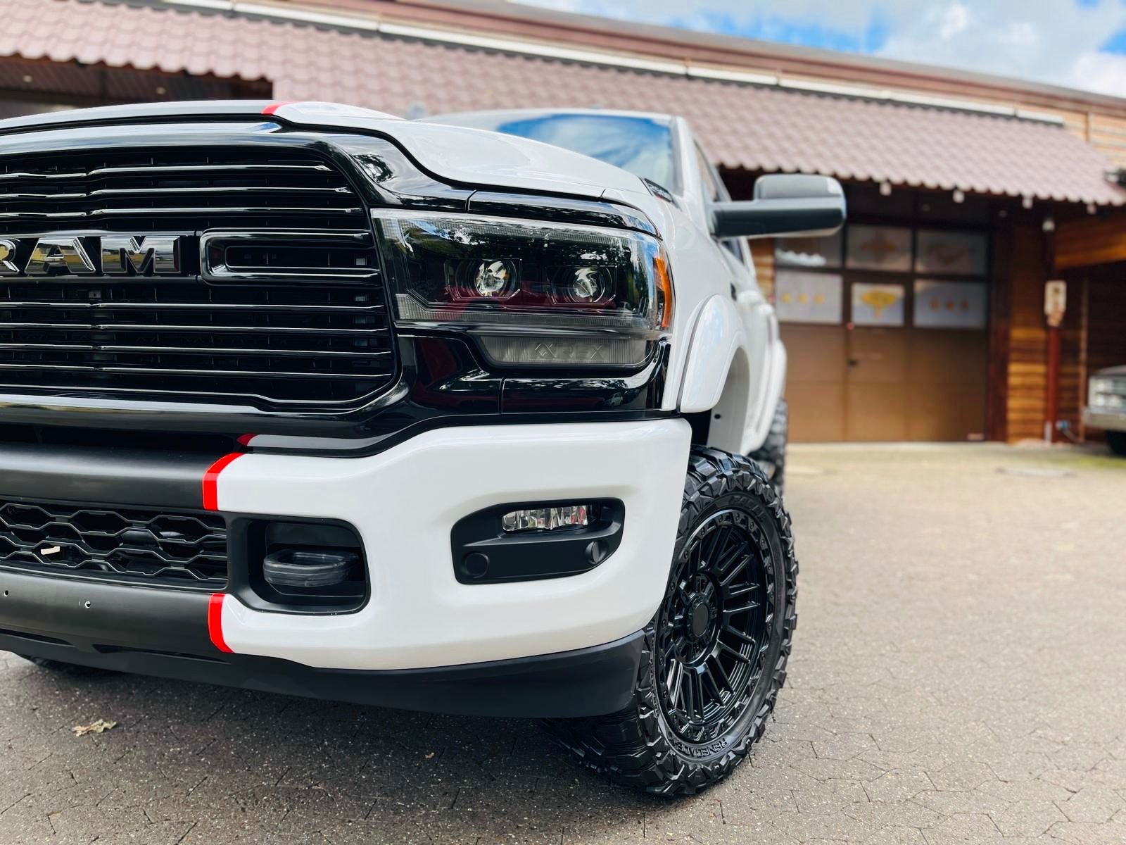 Dodge 2500*6,4L V8*LPG*4X4*LONGBED*OFFROAD*AHK*GARANTI