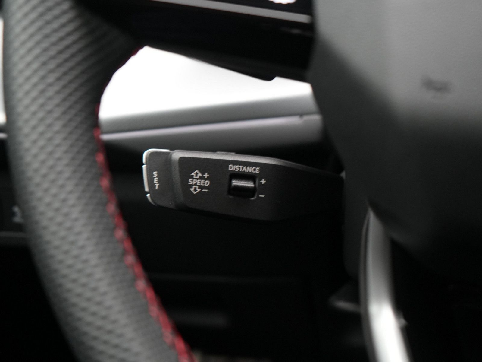 Audi Q3 S tronic S line SONOS AHK NAV PANO MATRIX HUD