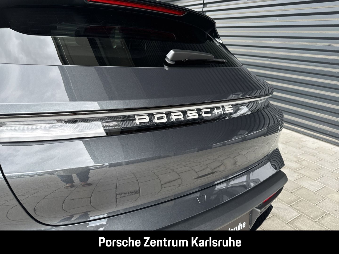 Porsche Taycan 4 Cross Turismo Offroad HA-Lenkung InnoDr