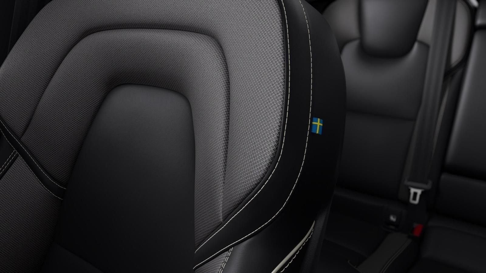 Volvo XC60 B5 AWD Black Edition Plus - Samsaru's Car Outlet