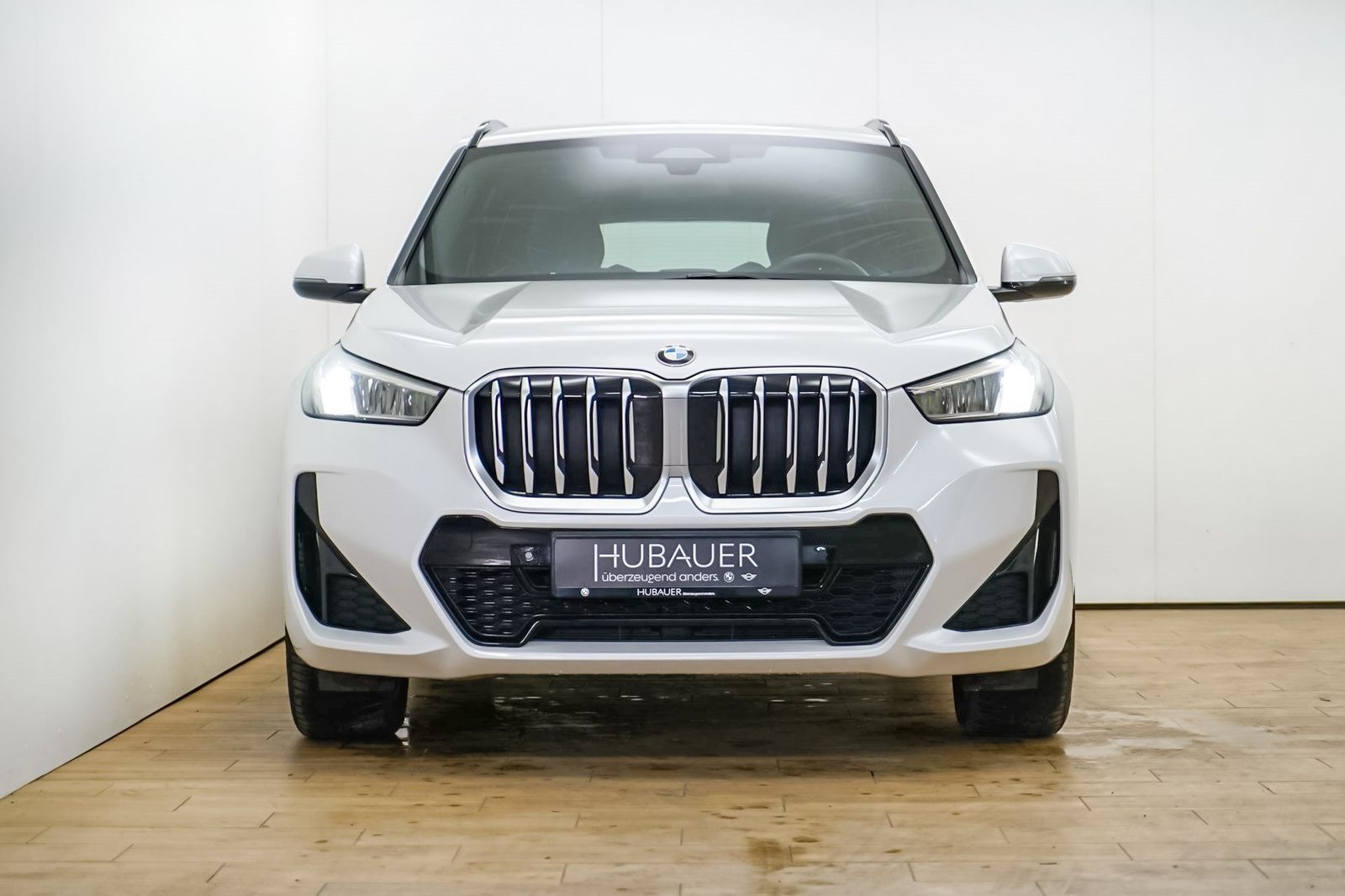 BMW X1 xDrive23i M Sport - Samsaru's Car Outlet