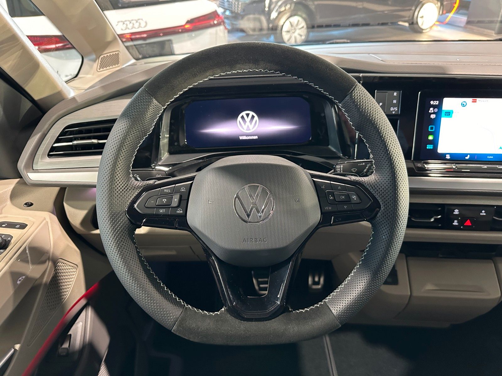 Volkswagen T7 Multivan ABT Edition - Samsaru's Car Outlet