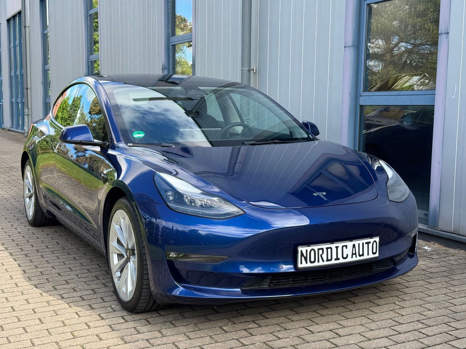 Tesla Model 3 Long Range Dual AWD + EAP + 8fachbereift