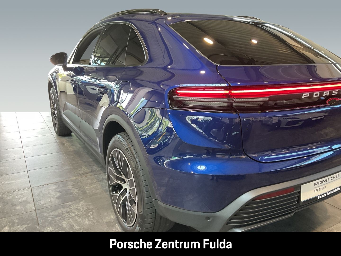 Porsche Macan 4 LED-Matrix Abstandstempomat BOSE 20-Zoll