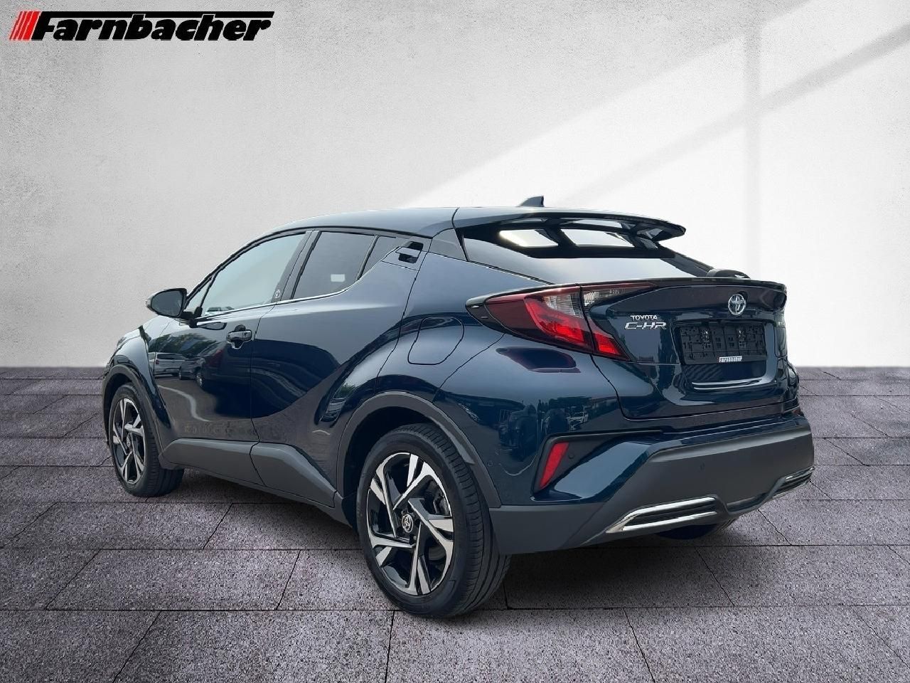 Toyota C-HR 2.0 Hybrid Team - Samsaru's Car Outlet
