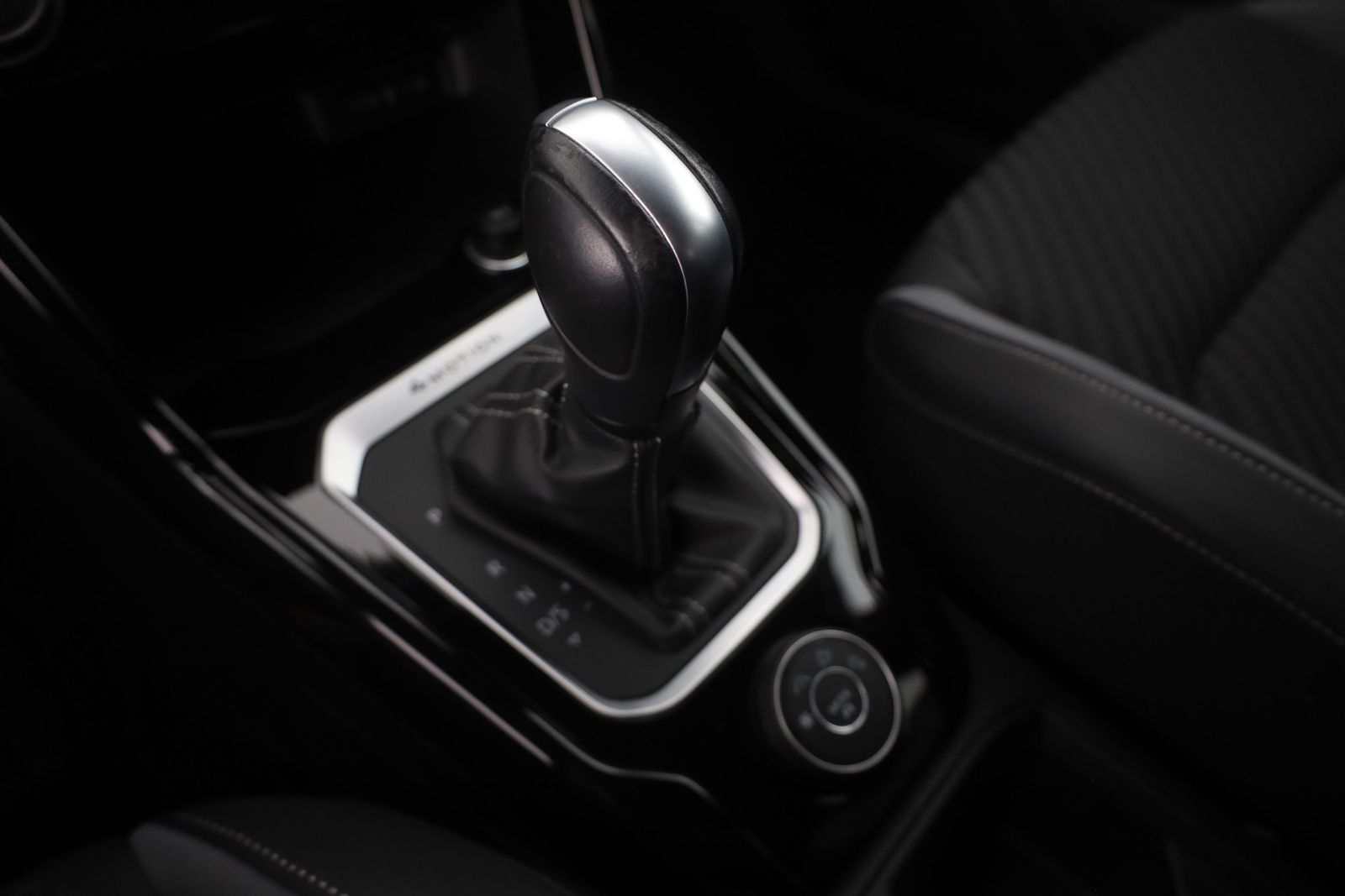 Volkswagen T-Roc 2.0 TSI R 4Motion - Samsaru's Car Outlet