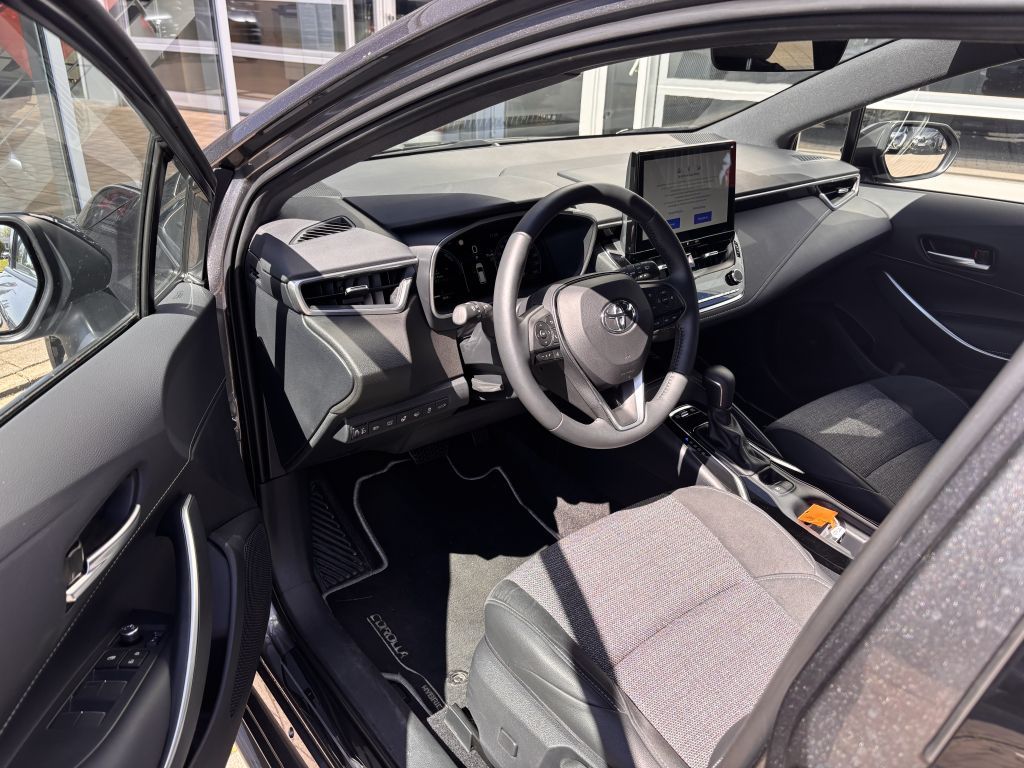 Toyota Corolla 1.8 Hybrid T. Sports Teamplayer Technik