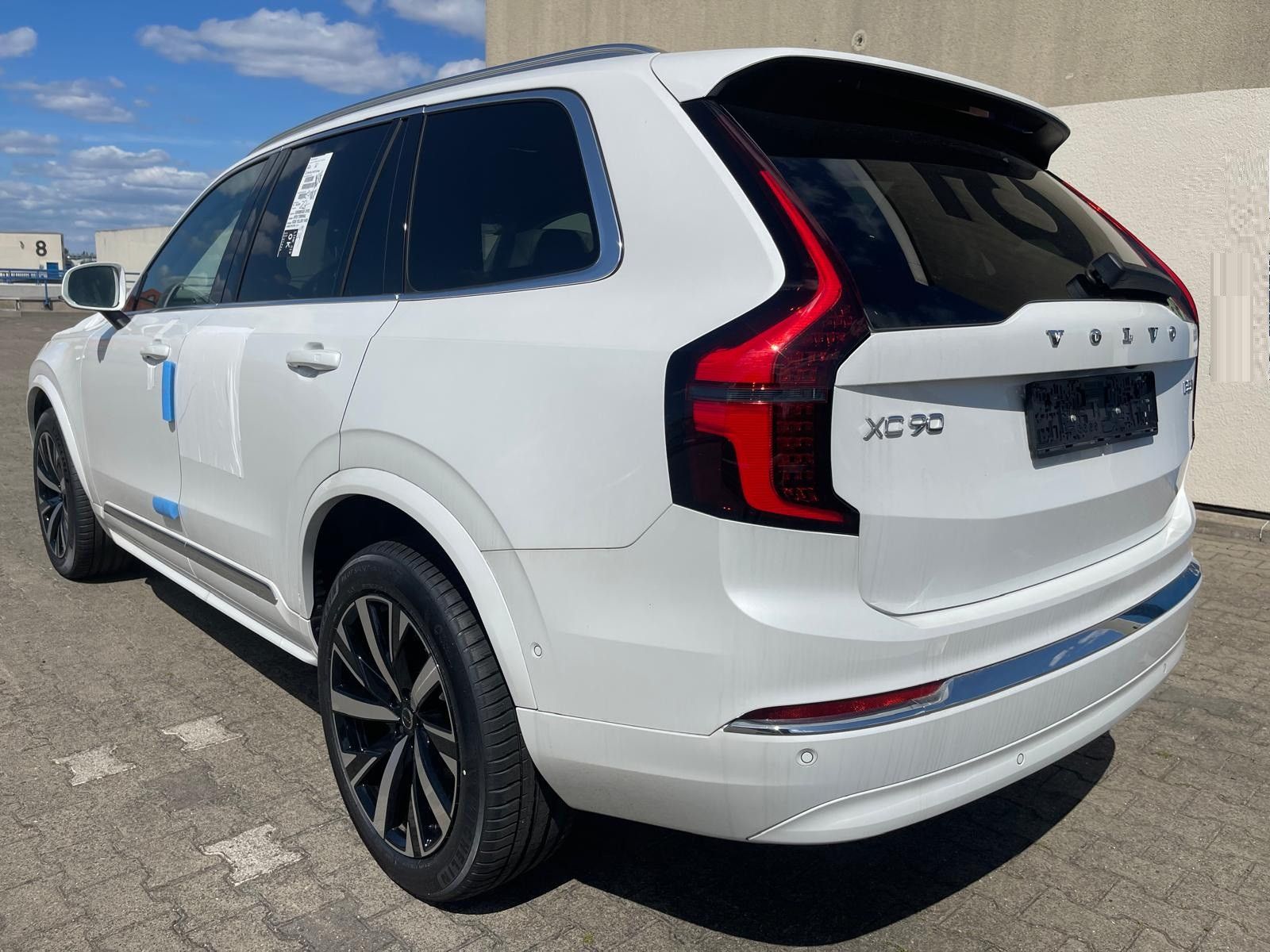 Volvo XC 90 AWD 4M - Samsaru's Car Outlet