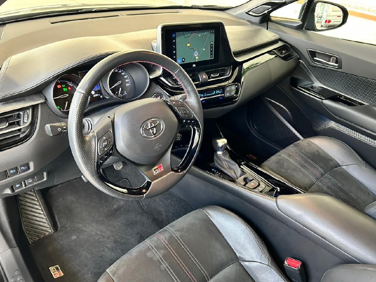 Toyota C-HR Hybrid GR Sport Black Edition - Samsaru's Car Outlet