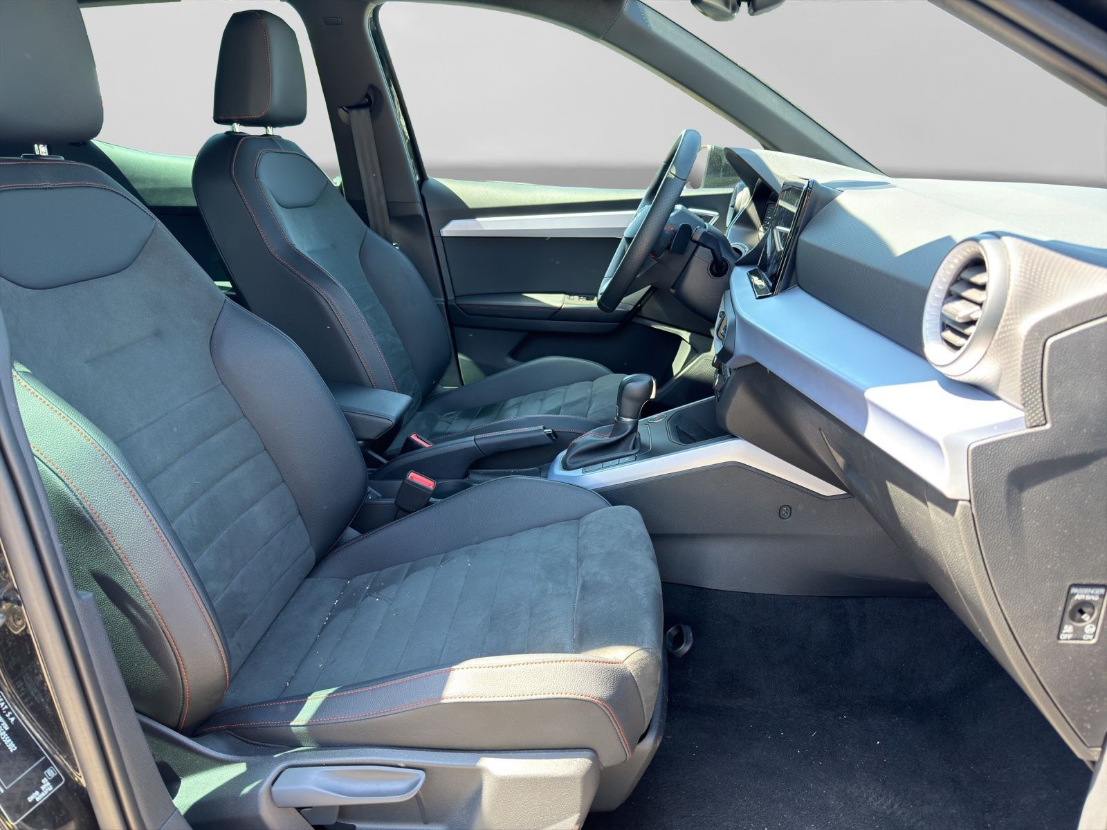 Seat Arona 1.5 TSI DSG FR AHK KAMERA PARKLENK NAVI AC