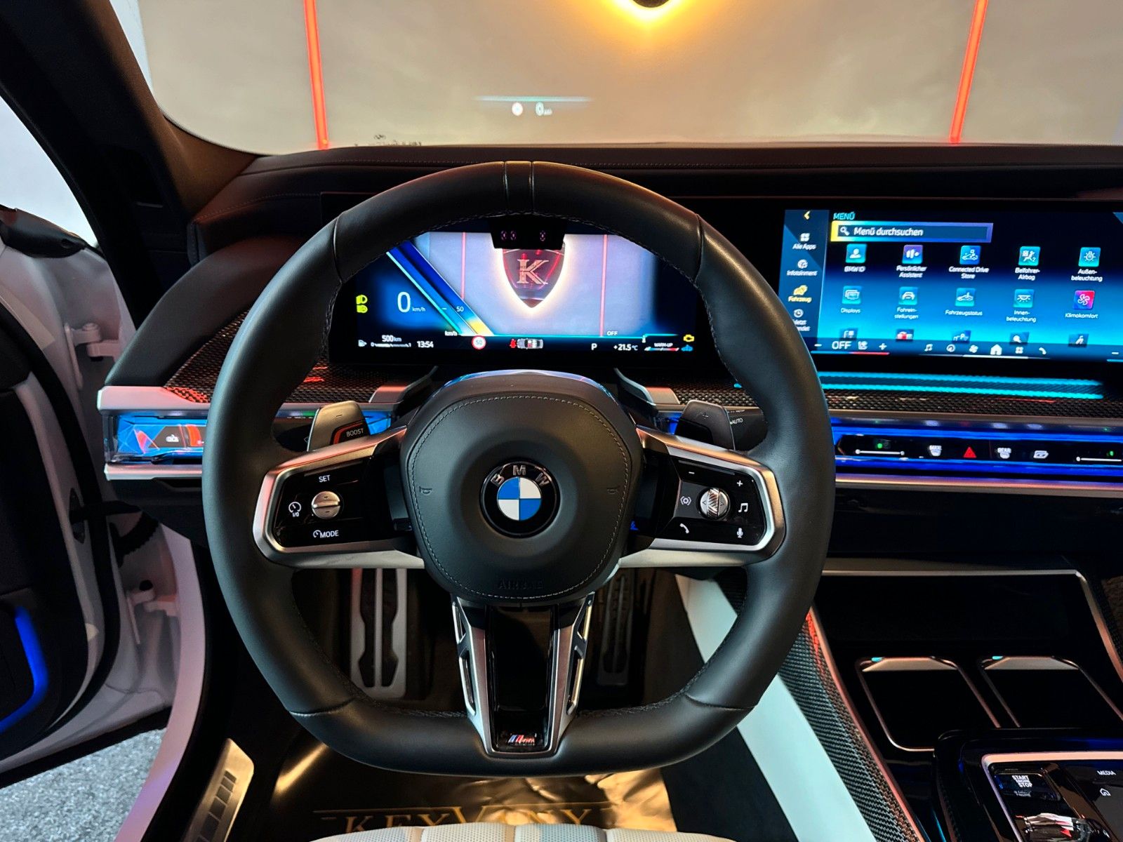 BMW 740d xD/4xMASSG/MPRO/SKY TV/KRIST/EXC.LNG/B&W/21
