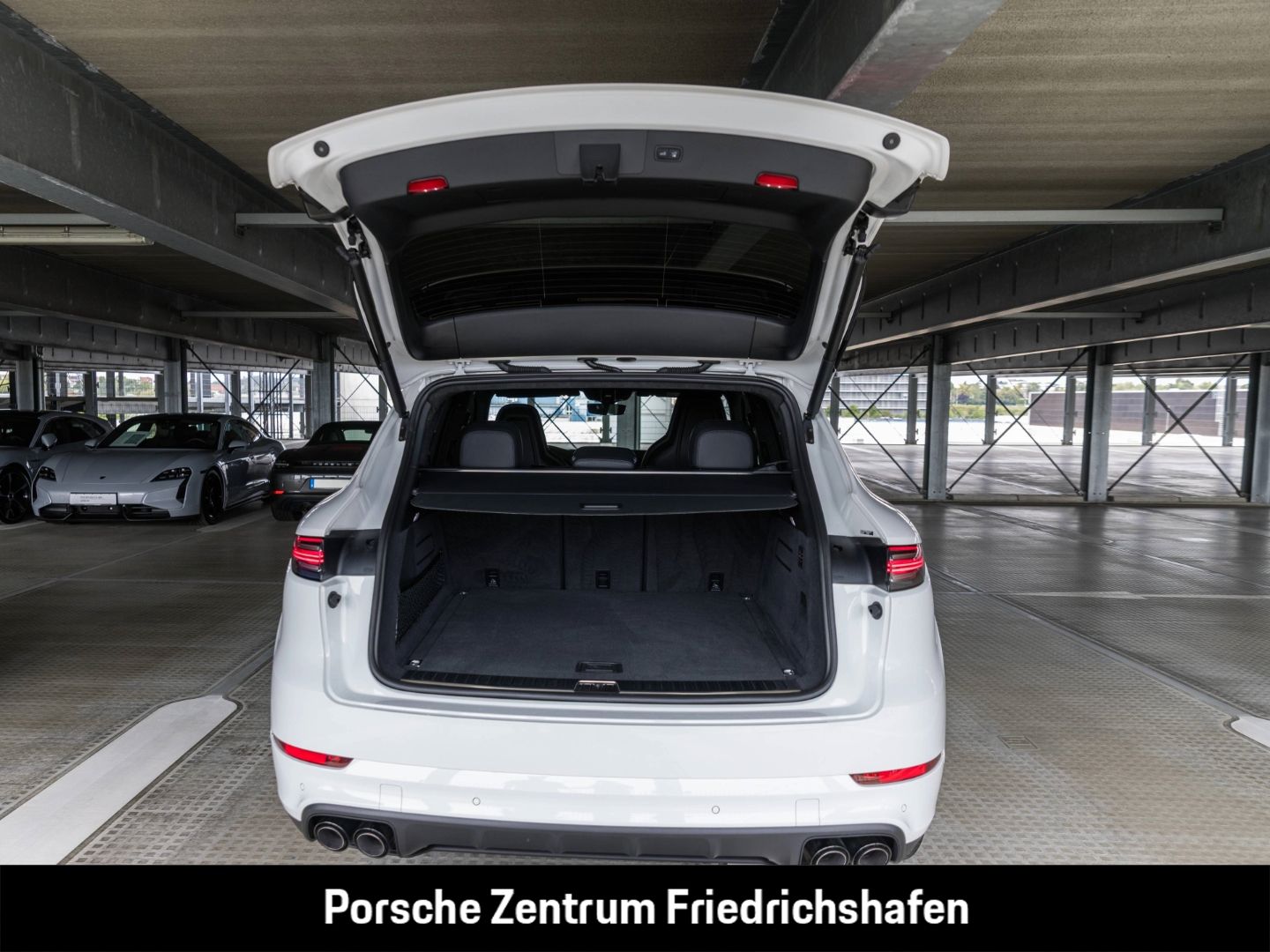 Porsche Cayenne Turbo S E-Hybrid BOSE Sportabgasanlage A
