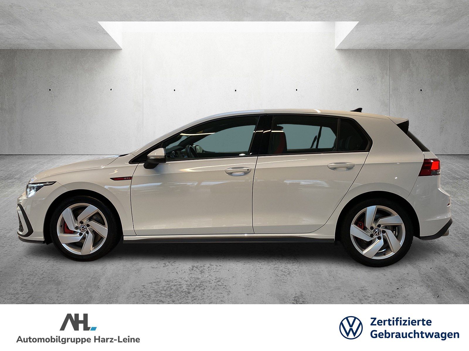 Volkswagen Golf GTI VIII 2.0 TSI DSG - Samsaru's Car Outlet
