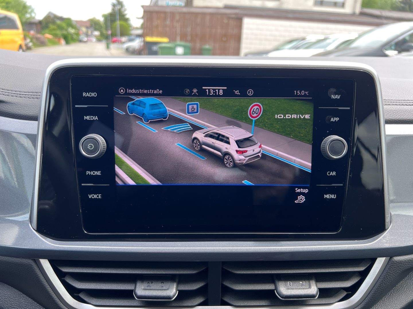 Volkswagen T-Roc 1.0TSI Style - Samsaru's Car Outlet