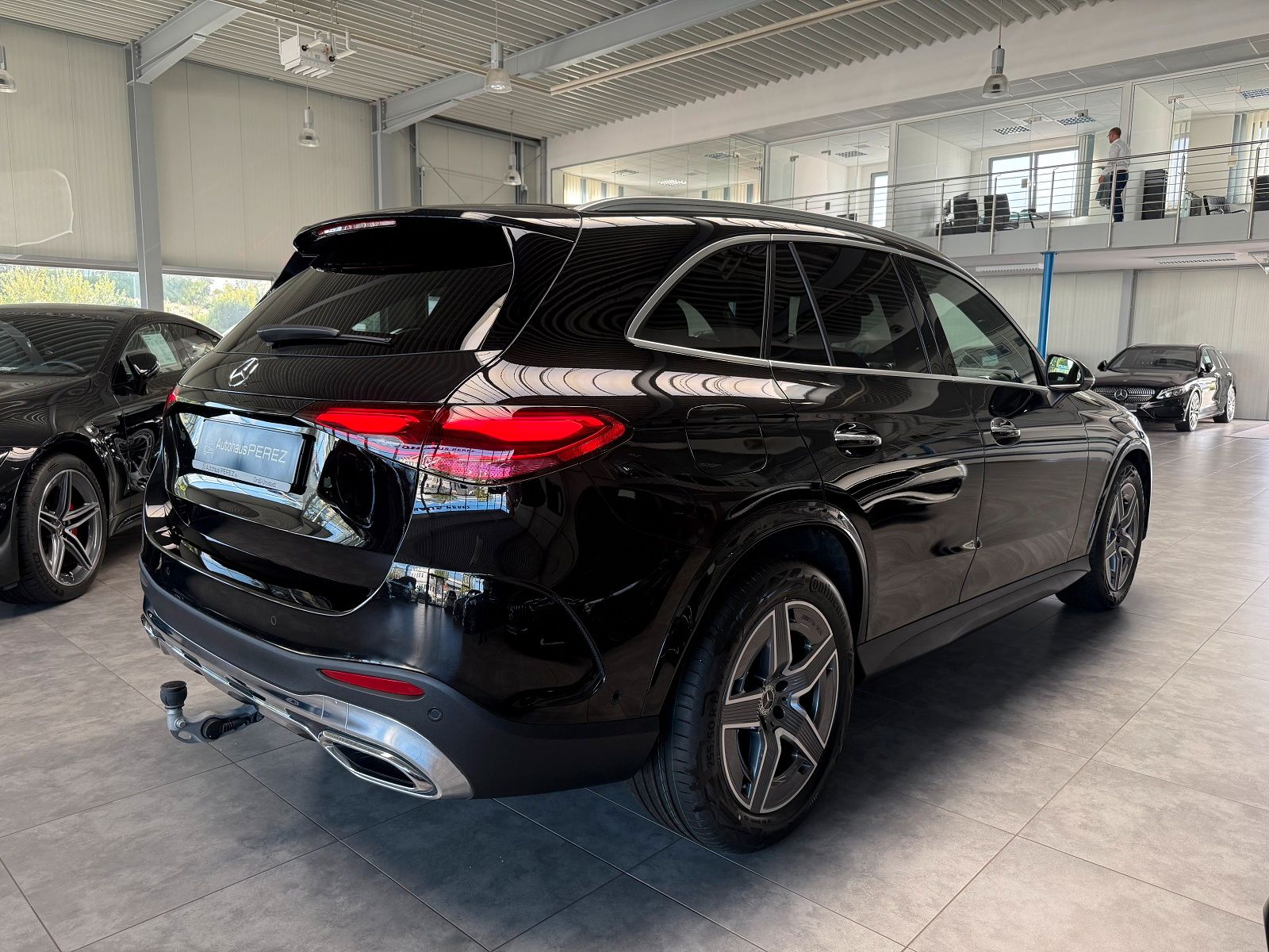 Mercedes-Benz GLC 300 4M AMG PREMIUM BURMESTER- PANORAMA- AHK!