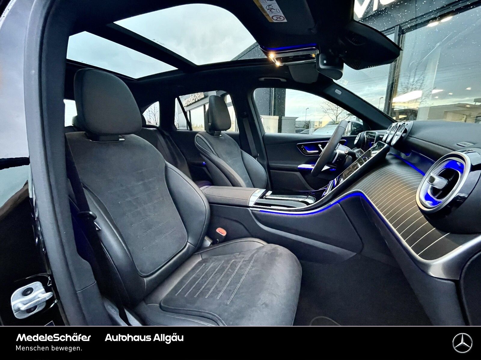 Mercedes-Benz GLC 300 4M AMG Night Distr AHK Burm3D DigLi Pano