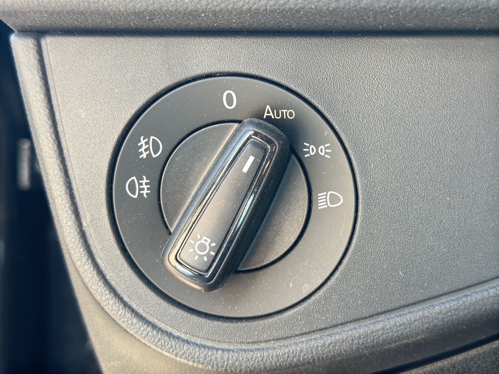 Volkswagen Taigo R-Line 1.5 TSI DSG - Samsaru's Car Outlet