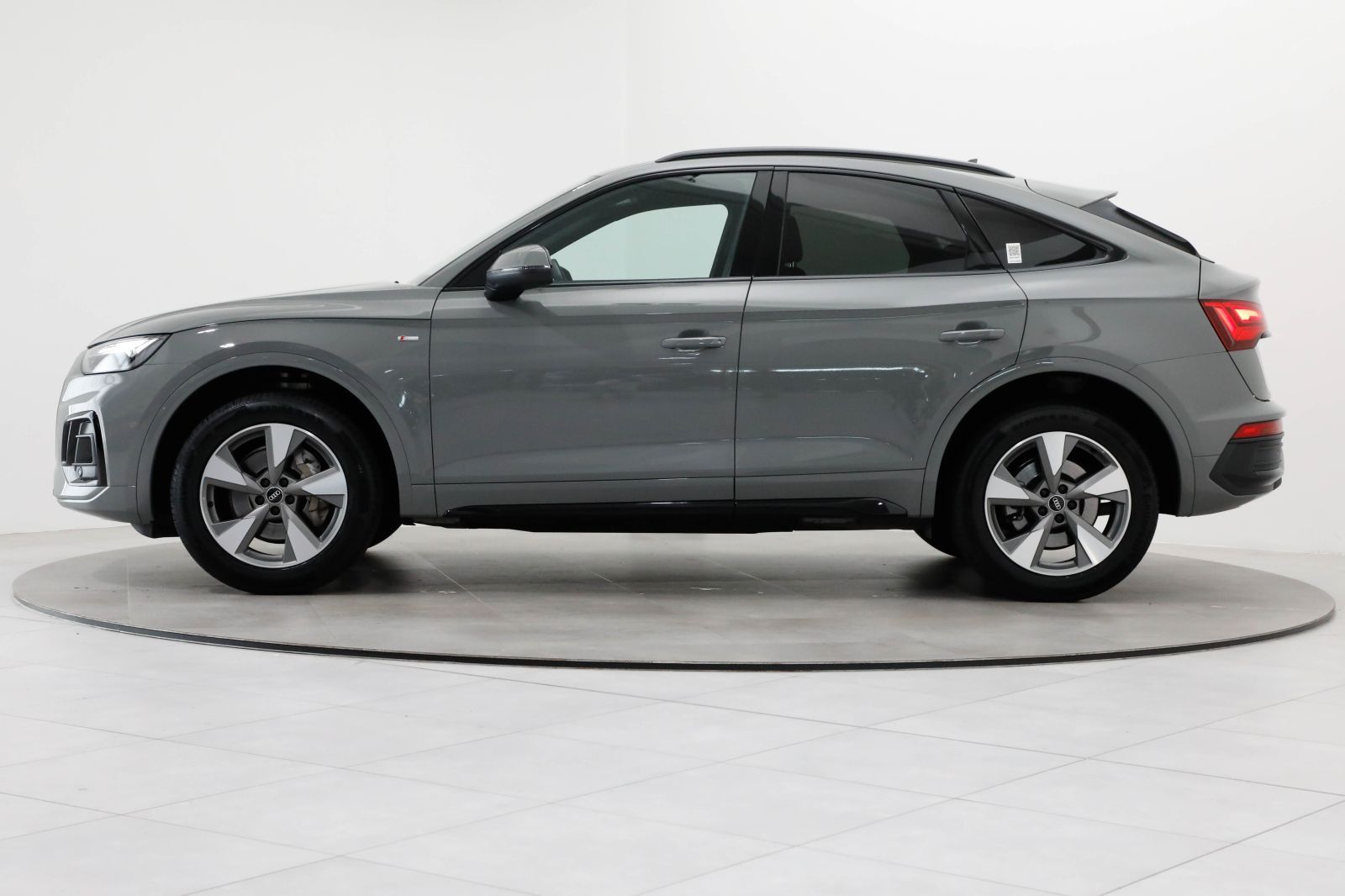 Audi Q5 Sportback 40 TDI quattro S tronic S line AHK