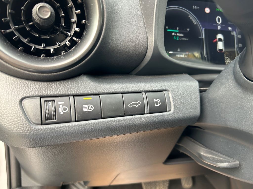 Toyota C-HR 1.8 Hybrid Team Deutschland (AX2)