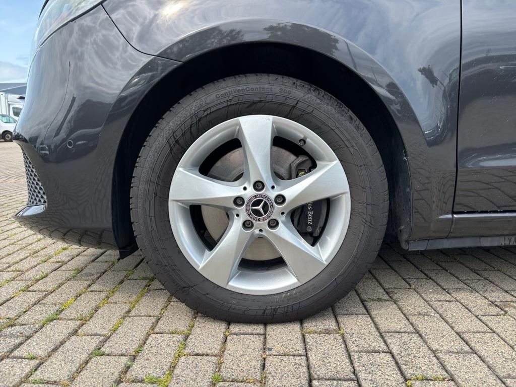 Mercedes-Benz V 220 d EDITION - Samsaru's Car Outlet