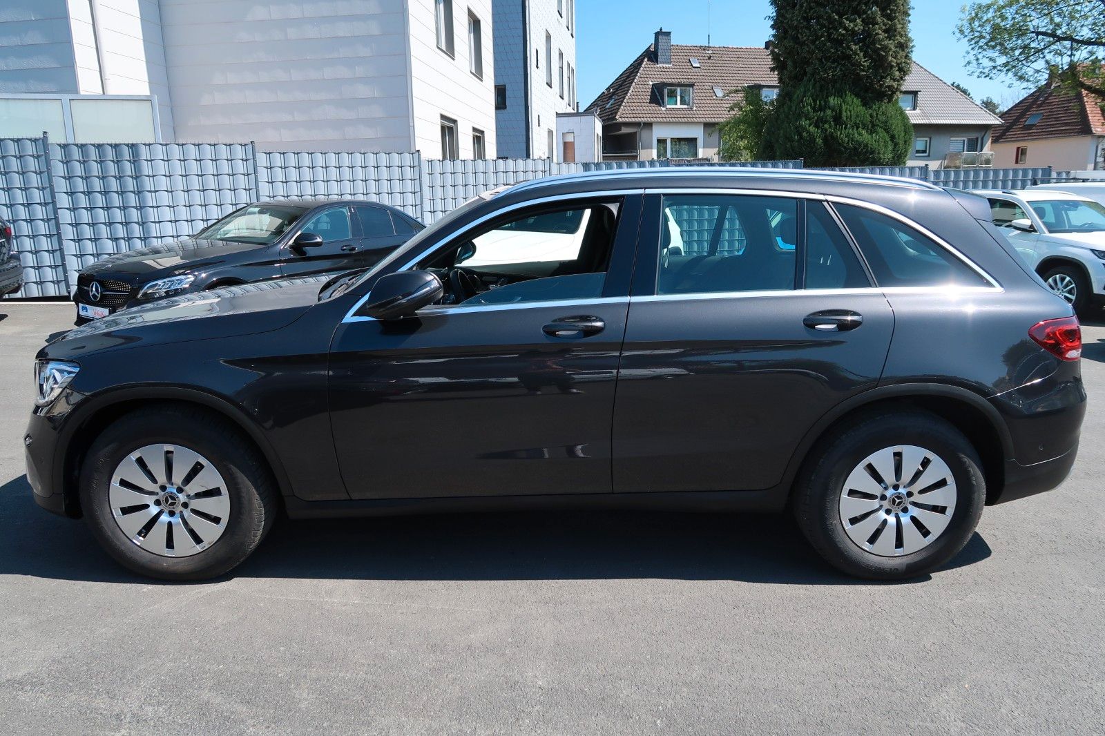 Mercedes-Benz GLC 220 d 4Matic Exclusive - Samsaru's Car Outlet