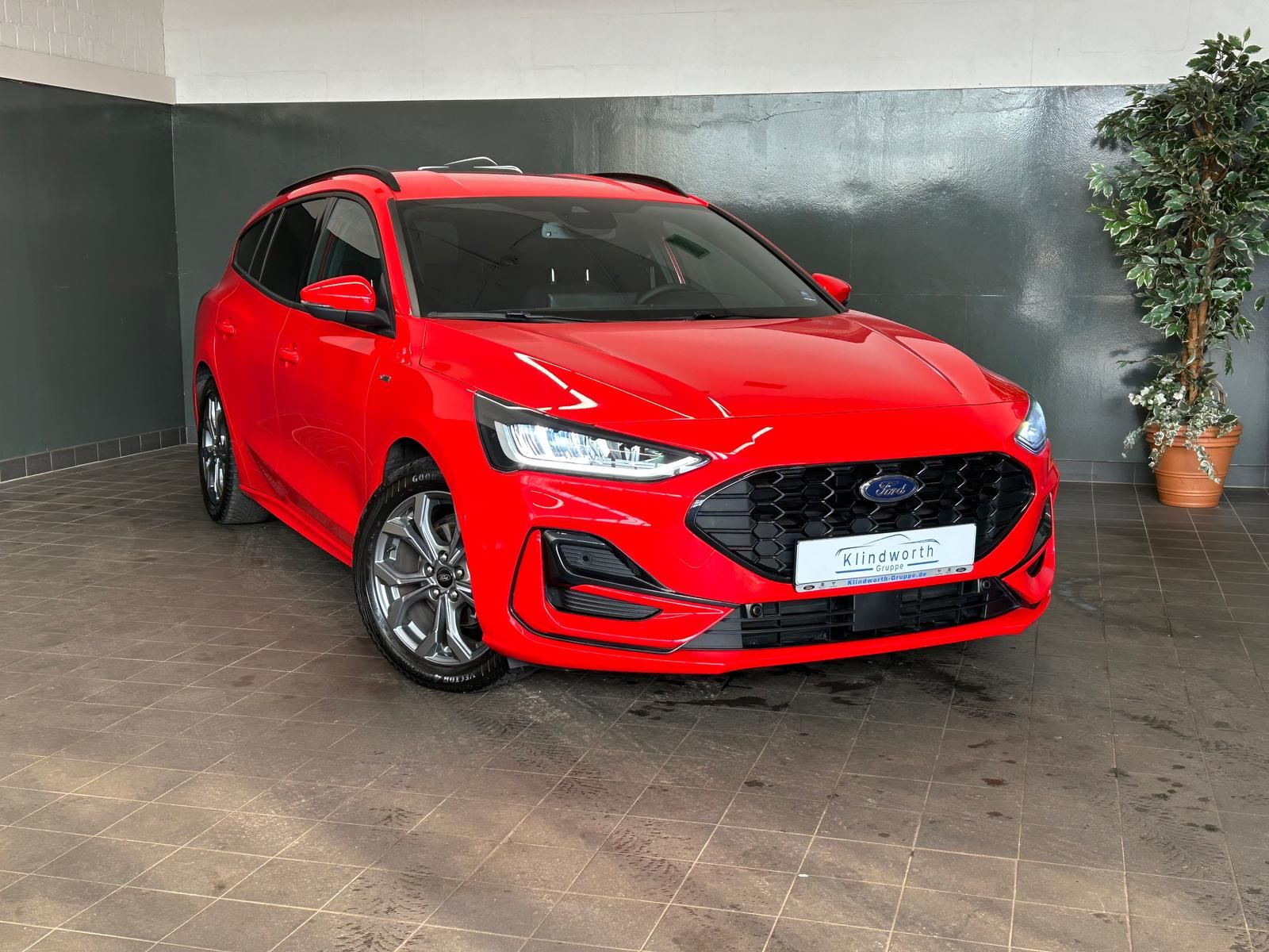 Ford Focus Turnier 1.0 EcoBoost Aut. ST-Line X +GJR