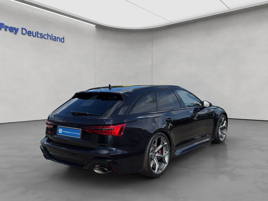 Audi RS6 Avant 4,0 l TFSI Performace quattro Pano AHK