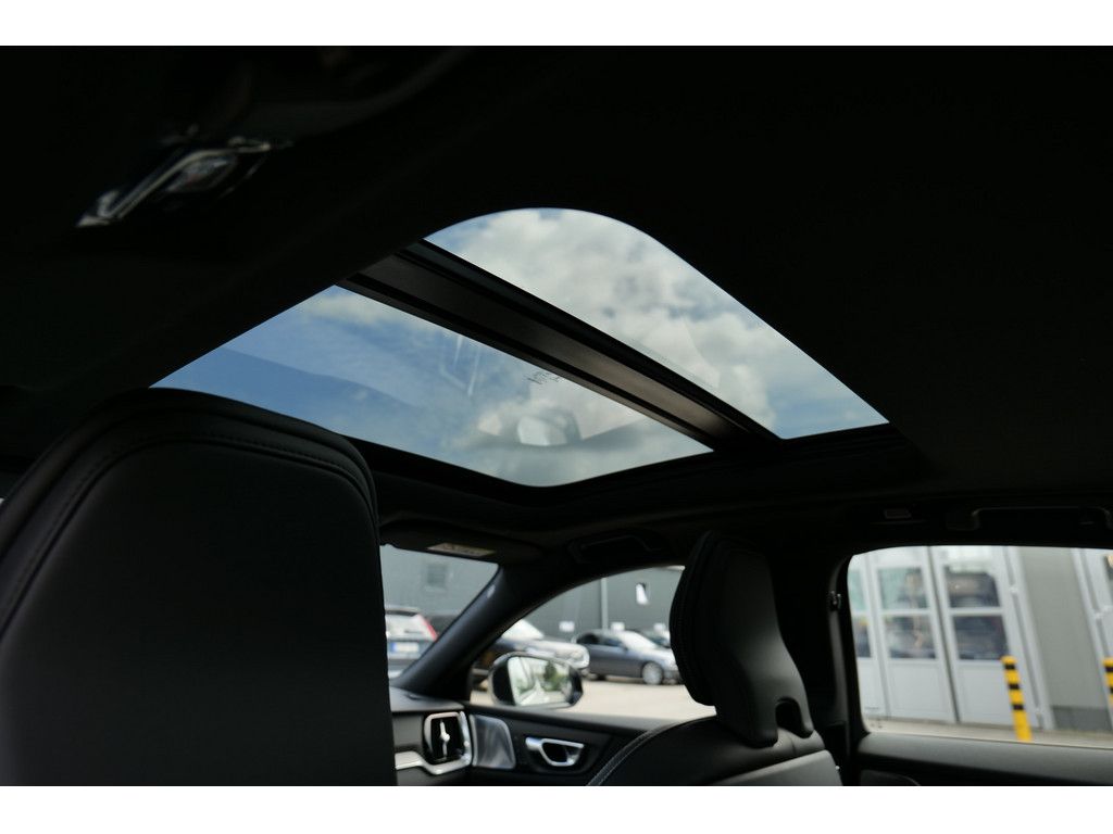 Volvo S60 Lim. T8 AWD Ultimate Dark Recharge Plug-In H