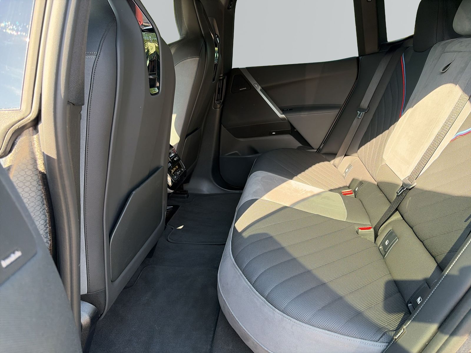 BMW iX xDrive60 771€ netto/mtl.*M Sportpaket*23"*LC