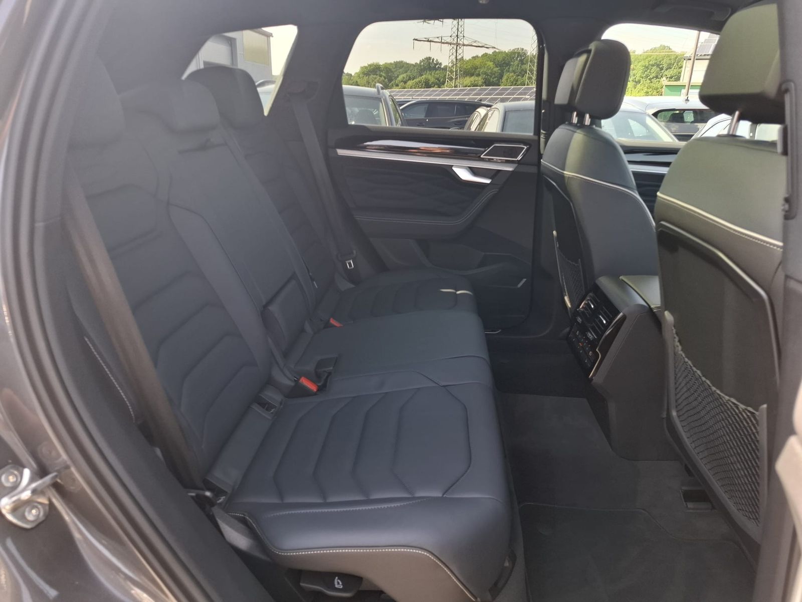 Volkswagen Touareg 3.0TDI 4M R-Line VOLL Black 22" UPE 114T
