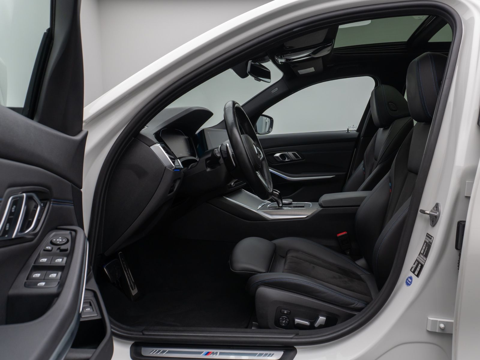 BMW 320d M Sport - Samsaru's Car Outlet