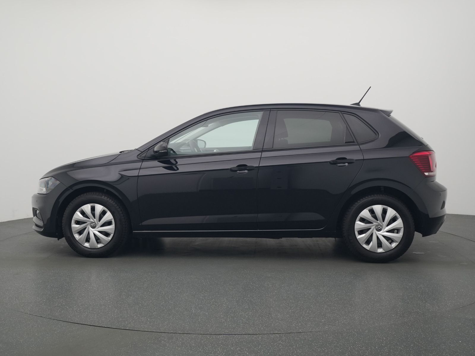 Volkswagen Polo Comfortline DSG - Samsaru's Car Outlet