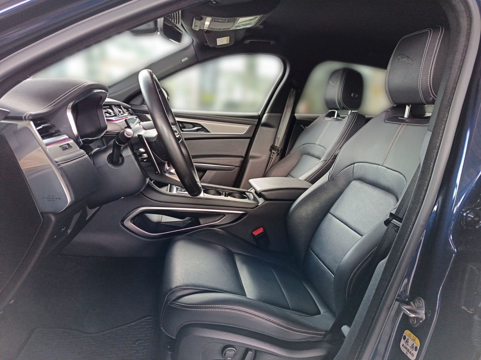 Jaguar F-Pace D200 R-DYNAMIC SE AWD