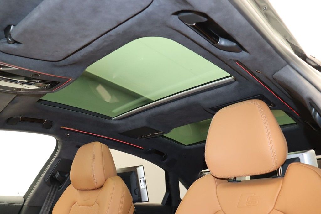 Audi A8L 60 TFSI quattro S line - Samsaru's Car Outlet