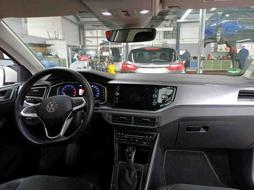 Volkswagen Polo 1.0 TSI DSG STYLE*IQ.LIGHT*AHK*PANO*KAMERA*